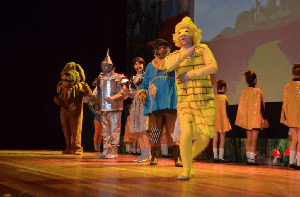 Multicultural Kids Present Wizard Of Oz